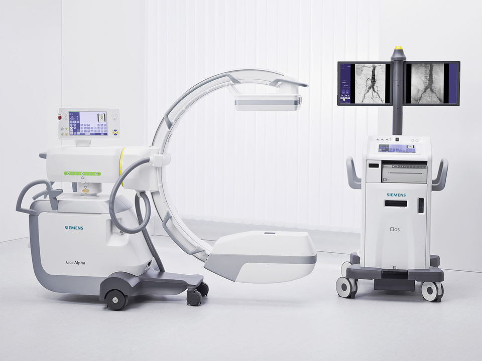 Máy X quang C-Arm Cios Alpha Siemens