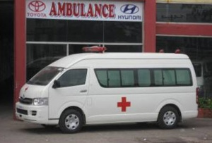 Xe cứu thương Ambulance Hiace Gl 2.7 2011Toyota