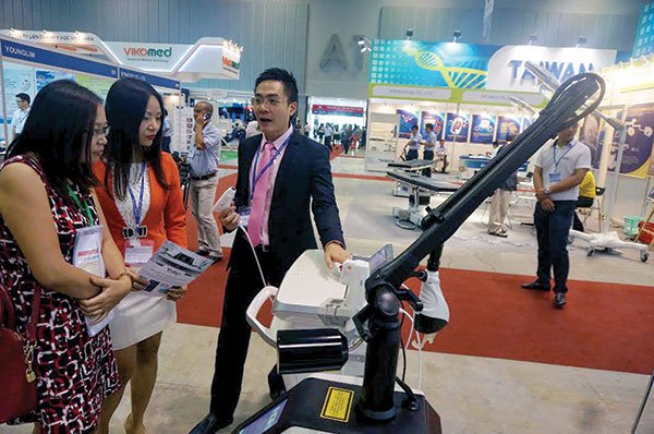 Sản xuất thiết bị y tế: Giãy chết từ trong trứng nước!