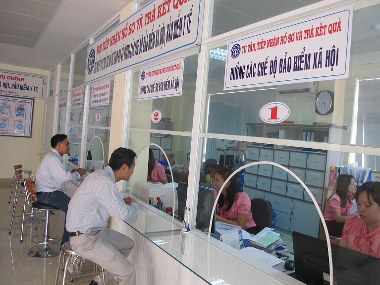 Công văn của BHXH về việc thanh toán các dịch vụ kỹ thuật liên quan tới việc sử dụng thiết bị y tế cho mượn, đặt.